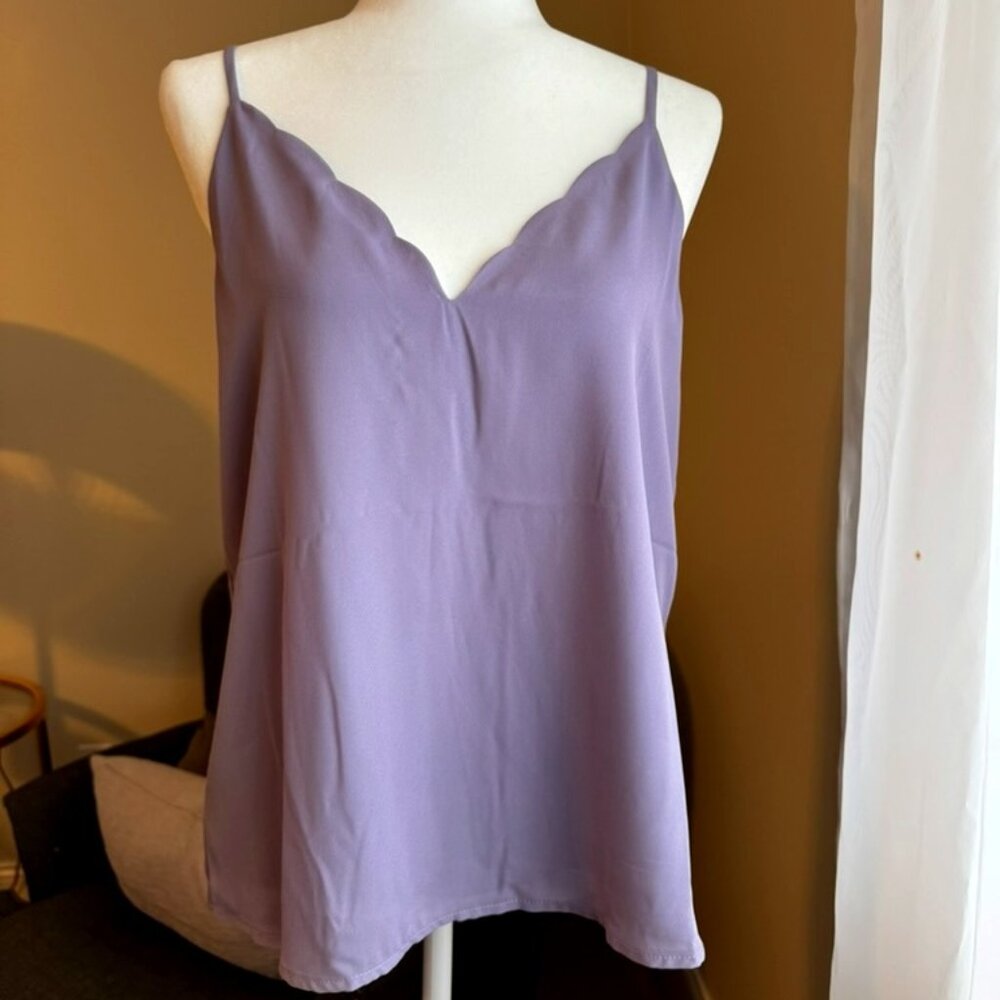 Socialite Scalloped Lilac Camisole with adjustable straps